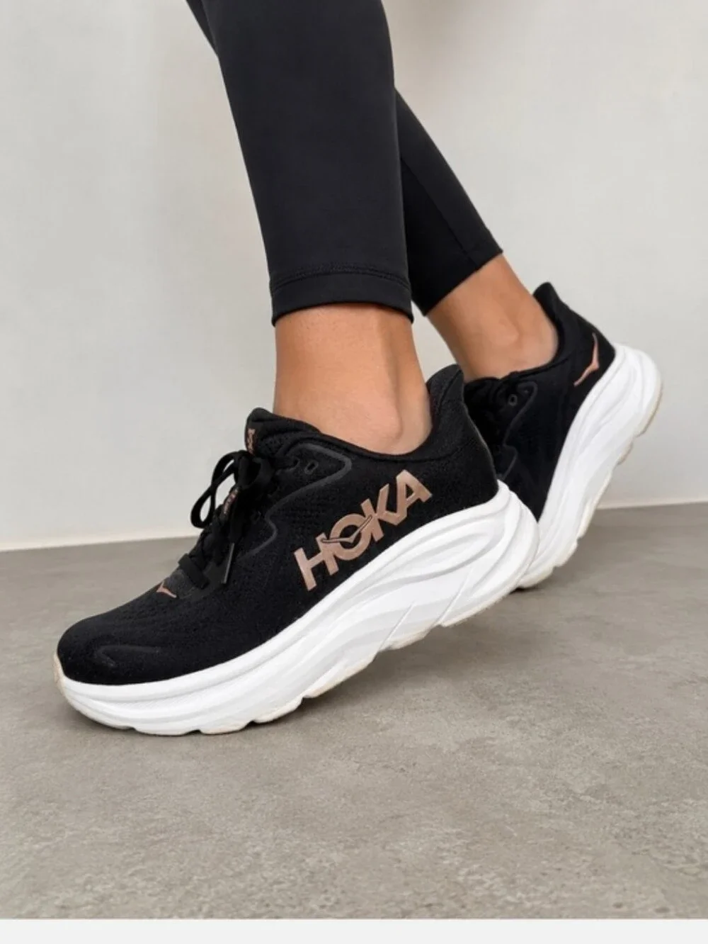 HOKA Clifton 10 Women’s 7.5b Black Rose Gold Running Shoes Athletic Sneaker